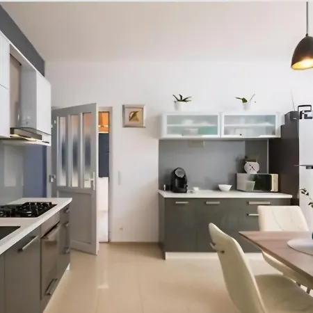 Luxury Roko