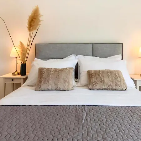 Luxury Roko דירה *