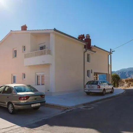 Luxury Roko Omis