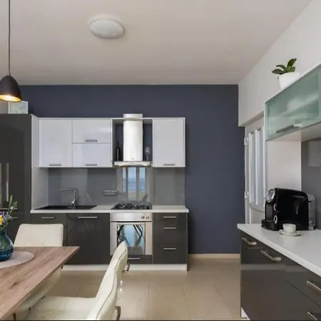 Apartment Luxury Roko